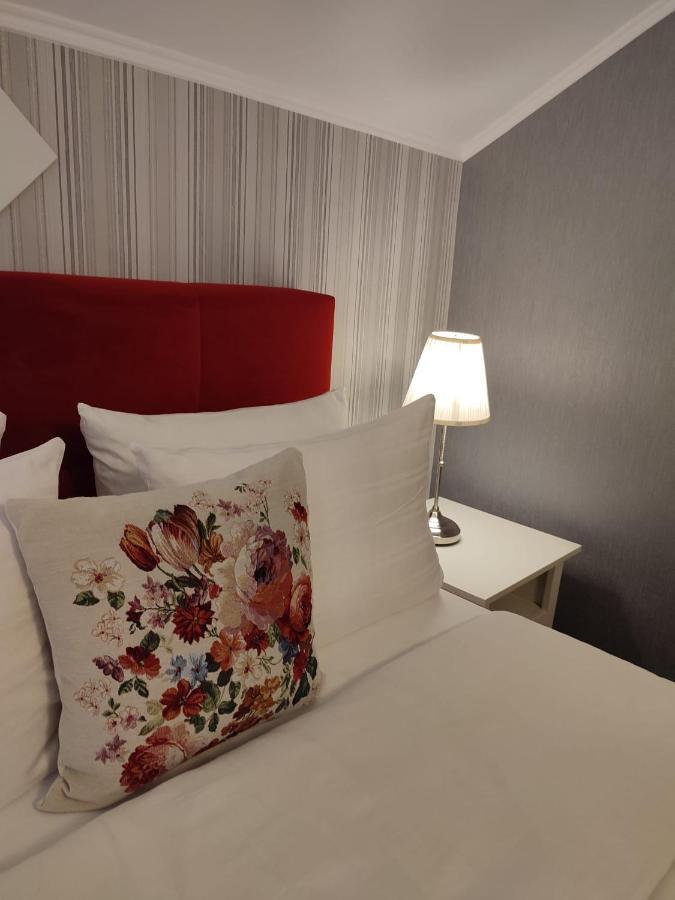 Casa Alina Hotel Дева Екстериор снимка