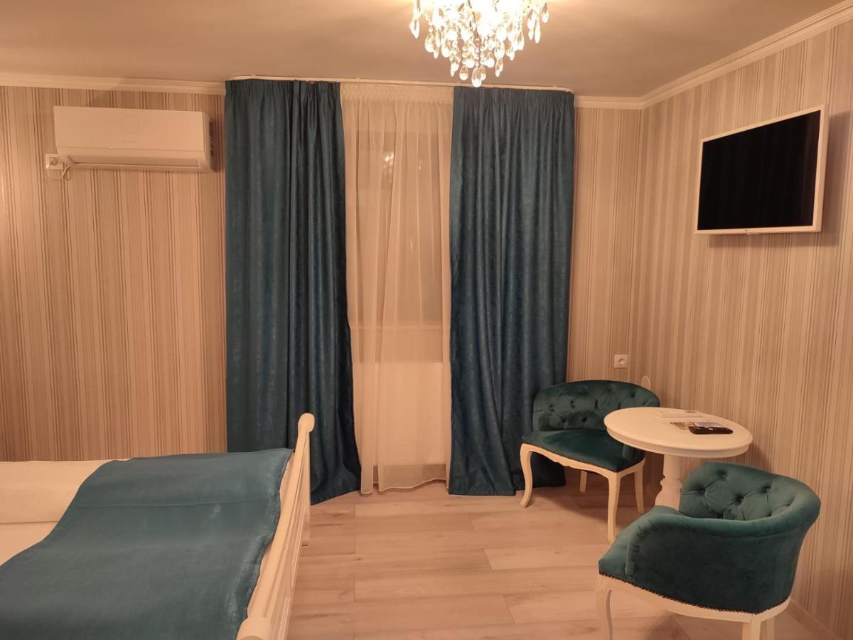 Casa Alina Hotel Дева Екстериор снимка