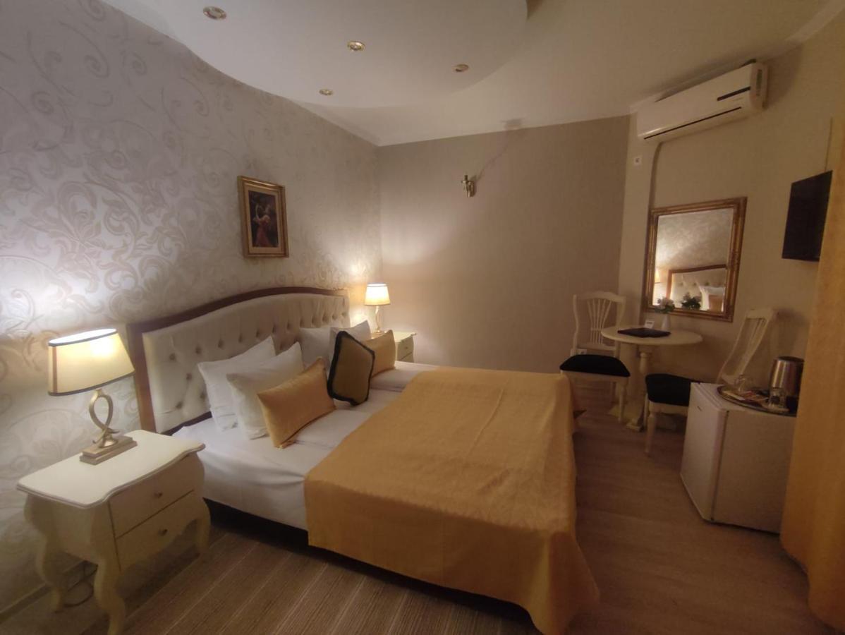Casa Alina Hotel Дева Екстериор снимка
