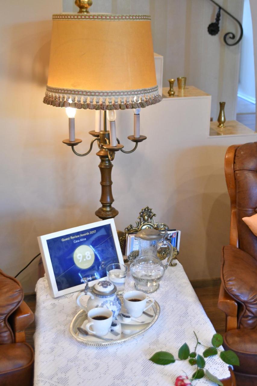 Casa Alina Hotel Дева Екстериор снимка