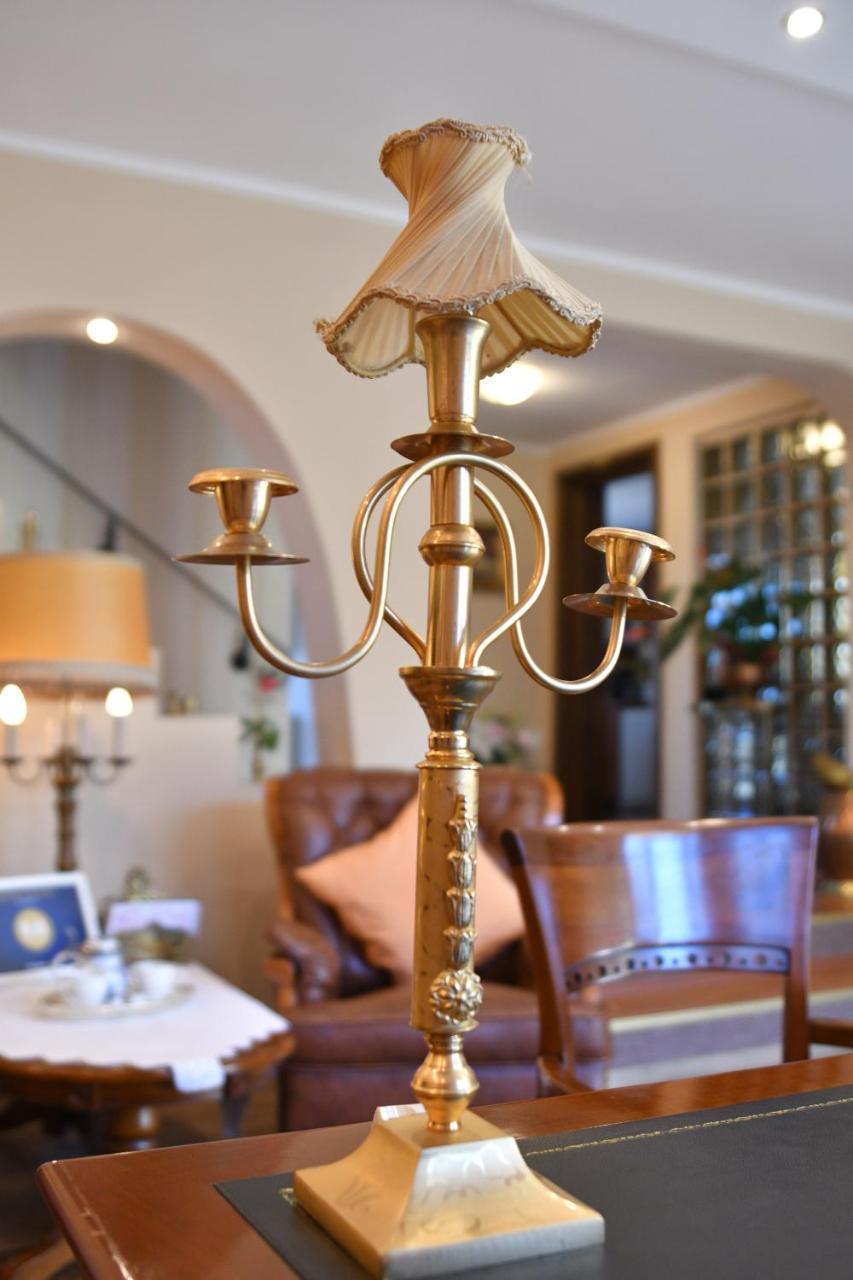 Casa Alina Hotel Дева Екстериор снимка